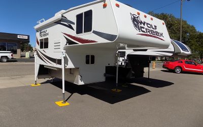 2016 Wolf Creek Truck Camper